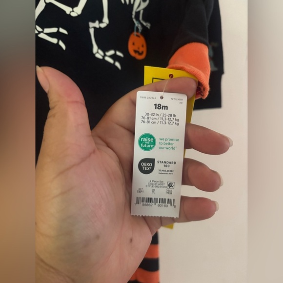 NEW! Carter's Toddler Long Sleeve 4pc Halloween Dino Pajama Set Size 18 Months - Picture 6 of 7